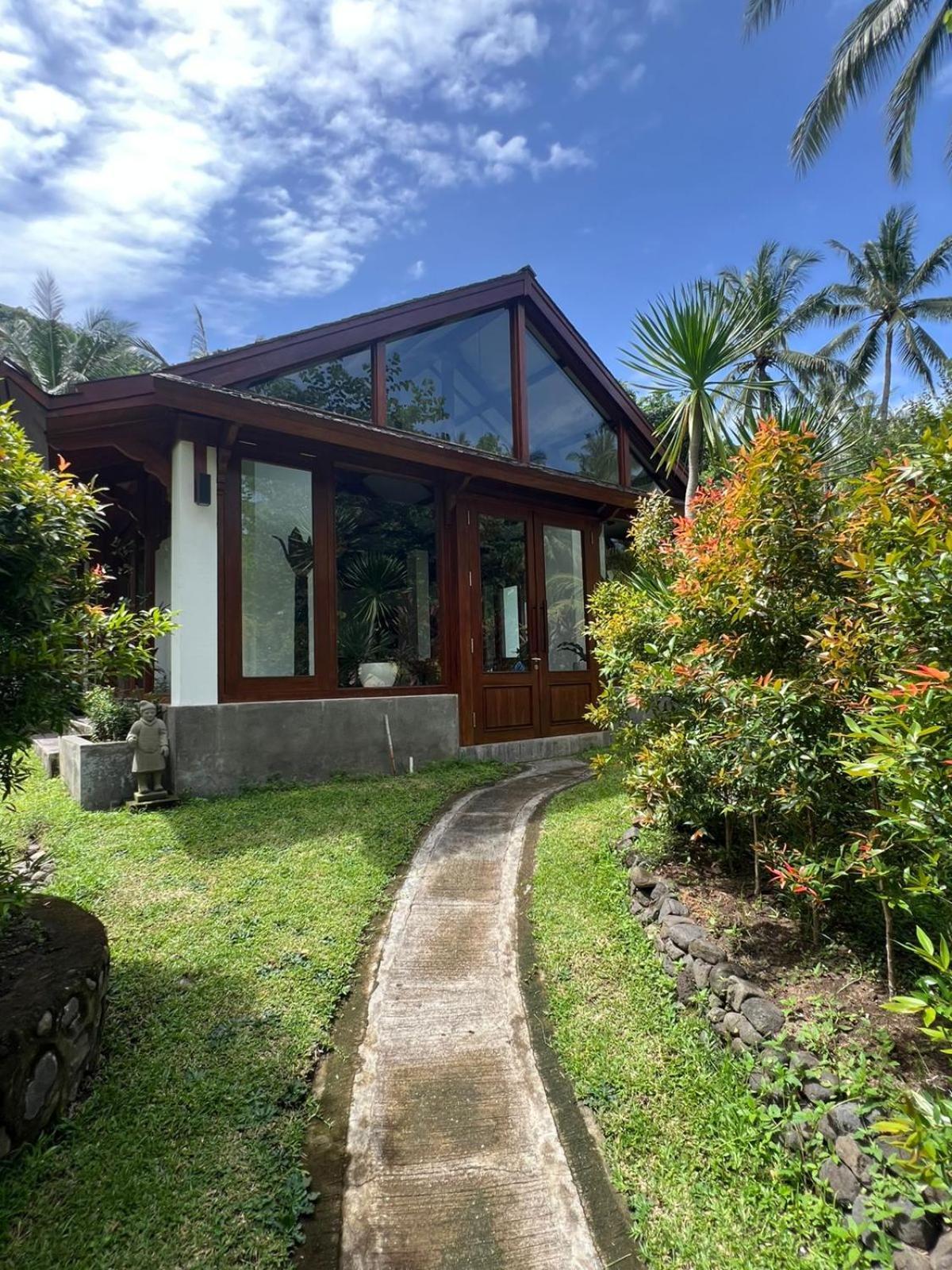 Lendang Luar Villa Senggigi Buitenkant foto